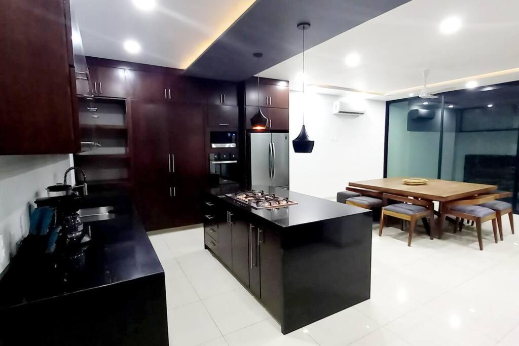New 4 Bedroom House Sleeps 16 Pool, Bbq And More! Puerto Vallarta Exterior photo
